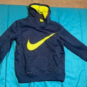 Nike pull over hoodie